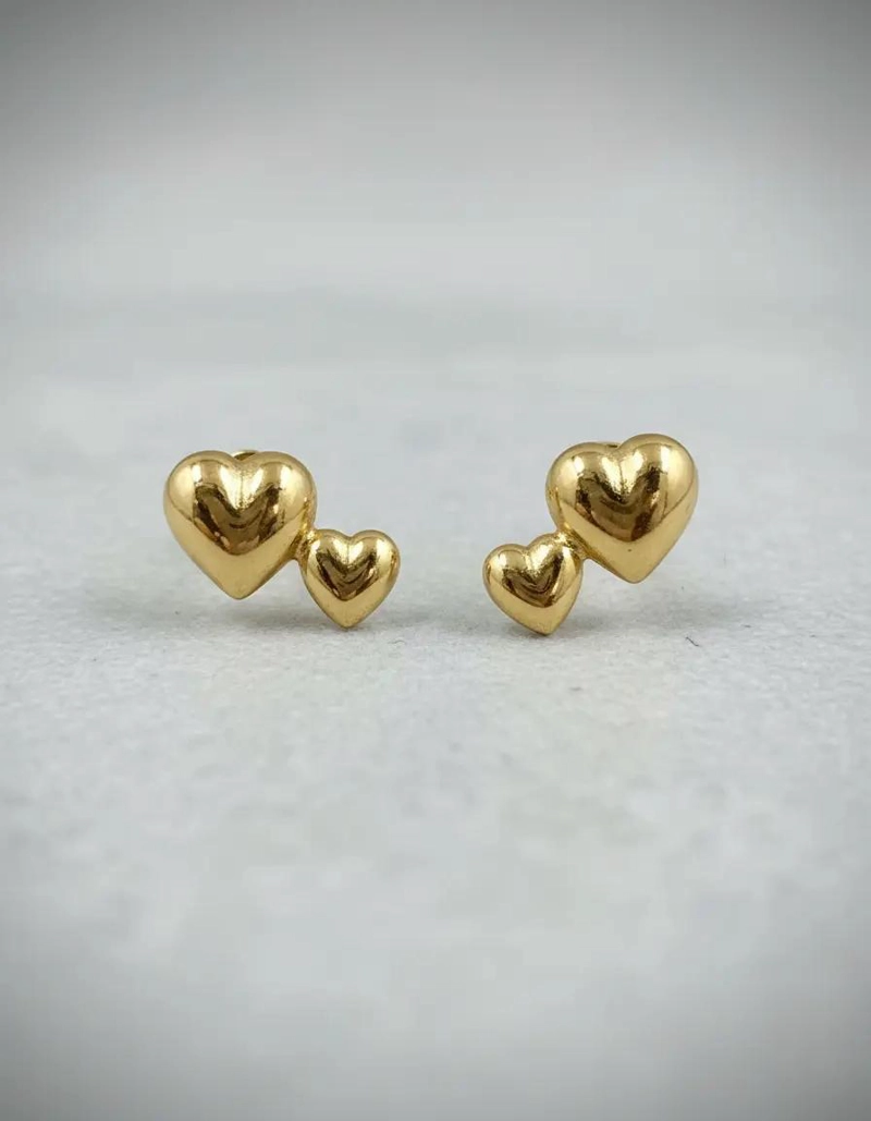 AROS DE ORO 18 KILATES EN FORMA DE CORAZON DOBLE - 1