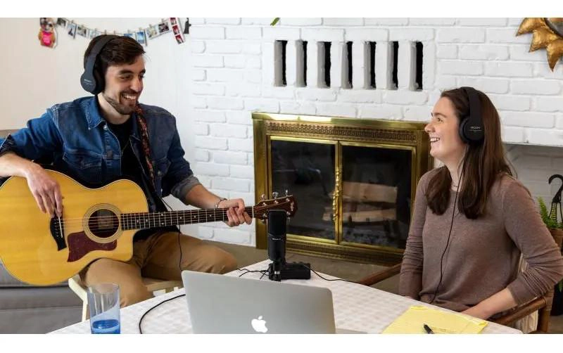 PACK DE PODCAST CON AUDIFONOS Y MICROFONO USB PARA GRABACION - 1