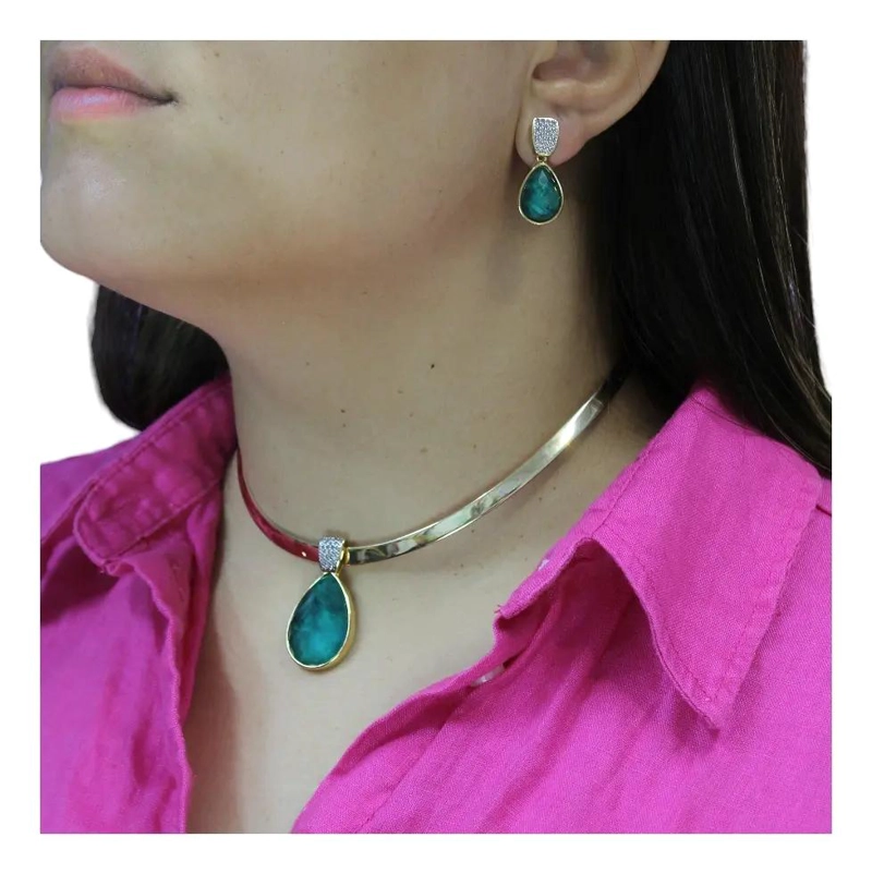SET DE AROS Y COLLAR RIGIDO EN ORO 18K CON ESMERALDA - 7