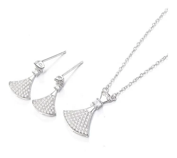 CONJUNTO DE AROS, COLGANTE Y CADENA DE PLATA 925 CON CIRCONES - 1
