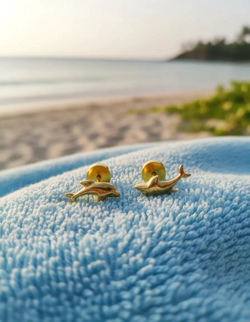 AROS DE ORO PARA BEBE  CON DISEÑO DE DELFINES - 2