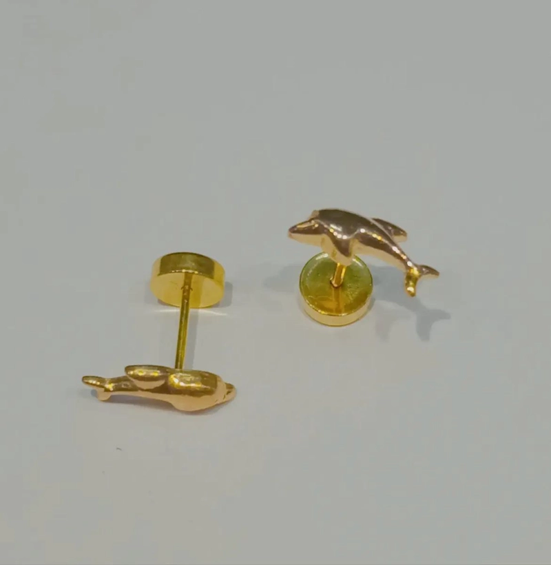 AROS DE ORO PARA BEBE  CON DISEÑO DE DELFINES - 4