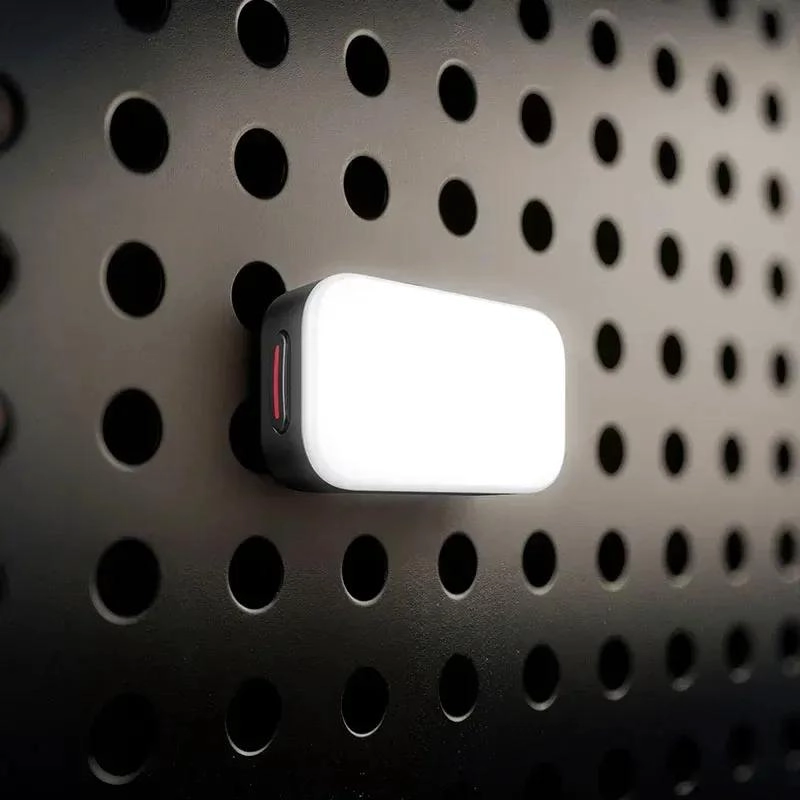 LINTERNA MINI PORTATIL ULANZI M02 PARA TELE FONOS - 1