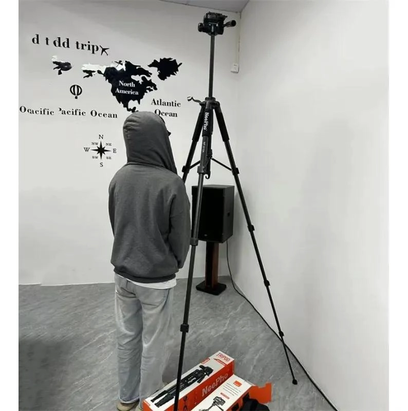 TRIPODE TELESCOPICO DE 2 METROS PARA FOTOGRAFIA Y VIDEO - 3