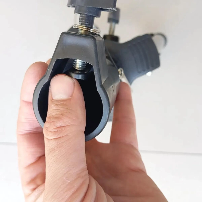 TRIPODE DE METAL AJUSTABLE PARA SOPORTE DE EQUIPOS - 9