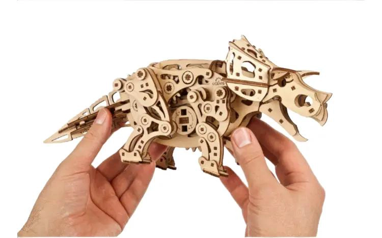 MAQUETA DINAMICA DE TRICERATOPS EN MADERA PARA ARMAR - 3