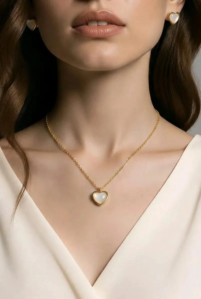 AROS CORAZON CON PIEDRA AGATA BLANCA BAÑADOS EN ORO 18KT - 3