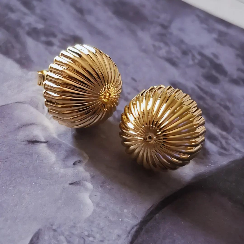 AROS DE ORO ESTILO BOTON CON RELIEVE ELEGANTES Y SOFISTICADOS - 4
