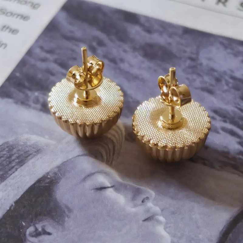 AROS DE ORO ESTILO BOTON CON RELIEVE ELEGANTES Y SOFISTICADOS - 7