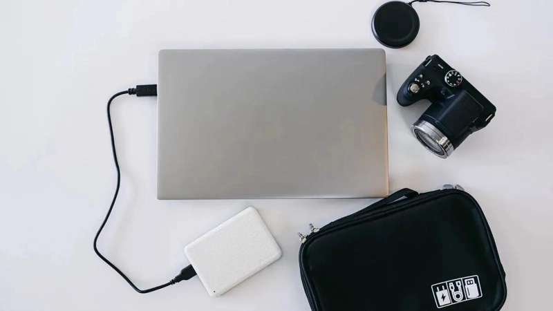 DISCO DURO EXTERNO 1TB PORTATIL USB 3.2 BLANCO COMPACTO - 6