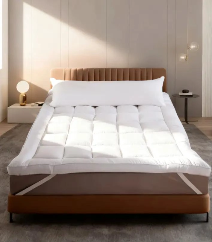 CUBRECOLCHON TOPPER ULTRA ACOLCHADO KING CONFORT Y SOPORTE - 1