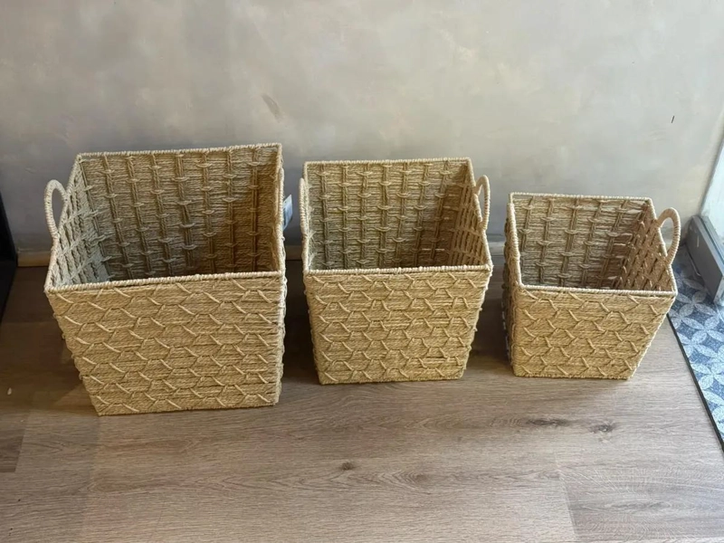 SET DE 3 CANASTOS ORGANIZADORES CUADRADOS CON ASA DE SEAGRASS - 4