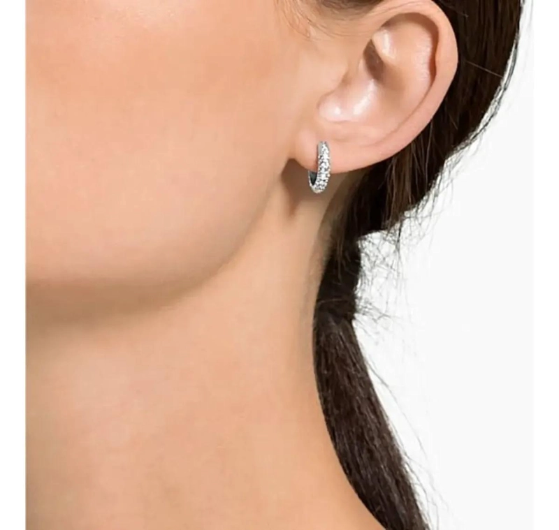 PENDIENTES DE AROS CON CRISTALES TRANSPARENTES Y ACABADO EN RODIO - 3