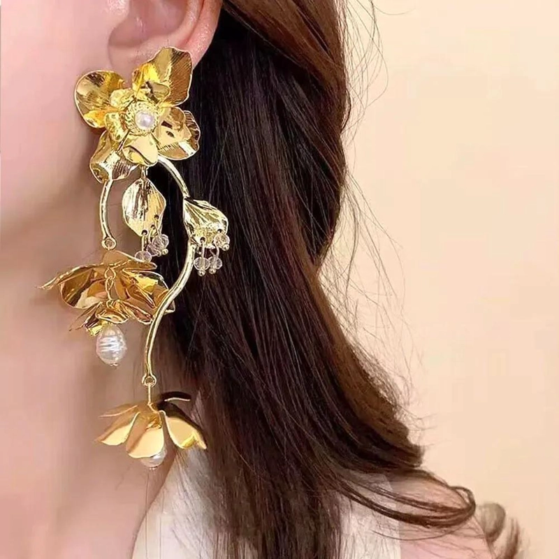 AROS DE FIESTA CON DISEÑO FLORAL EN ALEACION RECICLADA - 2