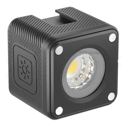 LUZ LED COMPACTA IMPERMEABLE CON ACCESORIOS Y DIFUSORES - 1
