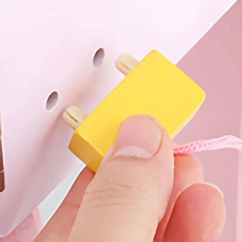 TOCADOR INFANTIL DE MADERA CON SILLA Y ACCESORIOS DE BELLEZA - 9