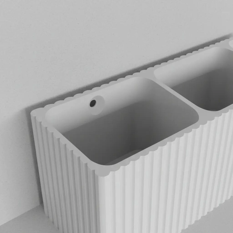 SOPORTE DE PARED PARA TRES CONTROLES DE TV CON DISEÑO MODERNO - 3