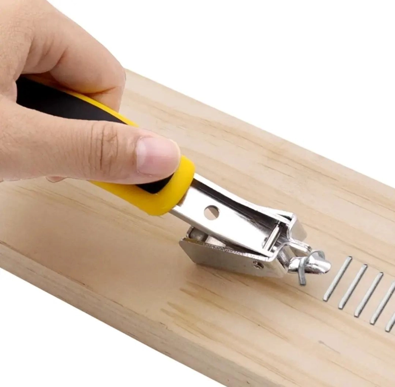 ENGRAPADORA TIPO PISTOLA PARA TAPICERIA CON MULTIPLES GRAPAS - 7