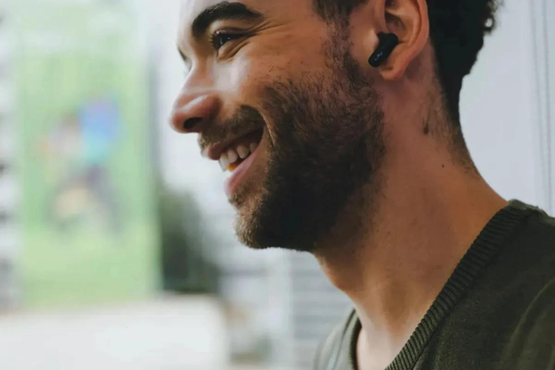 AUDIFONOS IN-EAR BLUETOOTH 5.4 CON MICROFONO Y ESTUCHE DE CARGA - 3