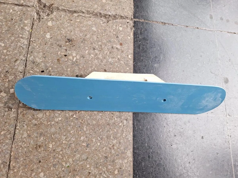 PLATACHO DE PVC CON MANGO DE MADERA PARA ACABADOS PERFECTOS - 6