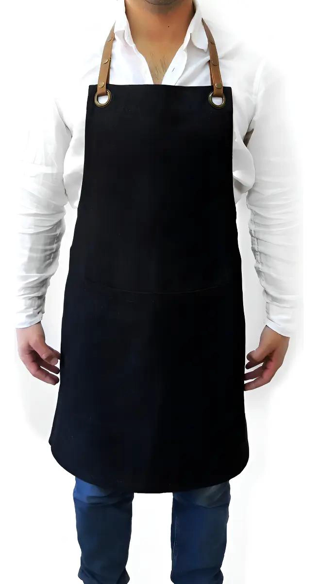 DELANTAL ENTERO DE JEANS NEGRO CON TIRANTES AJUSTABLES Y BOLSILLOS - 1