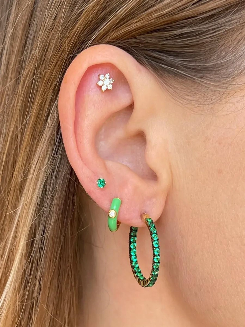 AROS DE PLATA 925 CON PUNTOS DE LUZ VERDES DE 3 MM - 3