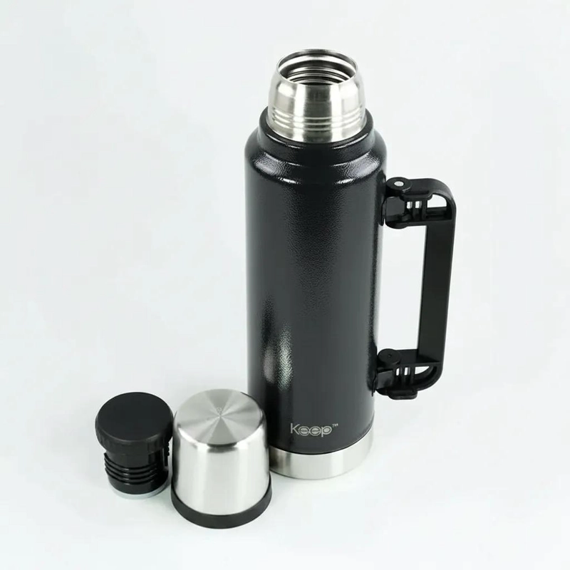 TERMO ACERO INOXIDABLE 1.5 LTS CON MANILLA DAMASCO - 1