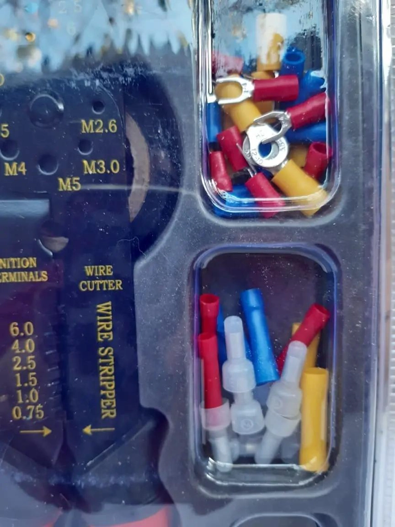 KIT DE PELACABLES Y HERRAMIENTAS ELE CTRICAS PARA BRICOLAJE - 2