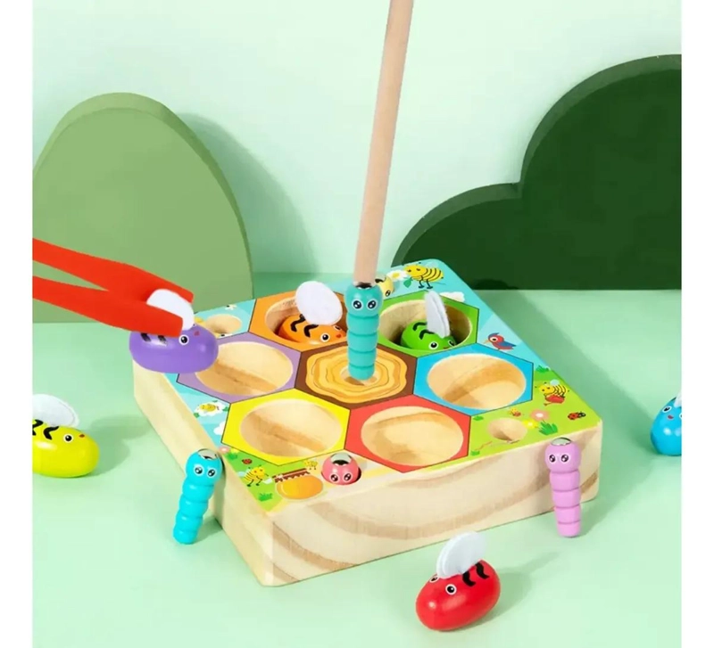 JUEGO DE MADERA MONTESSORI ABEJAS Y GUSANOS PARA MOTRICIDAD - 5