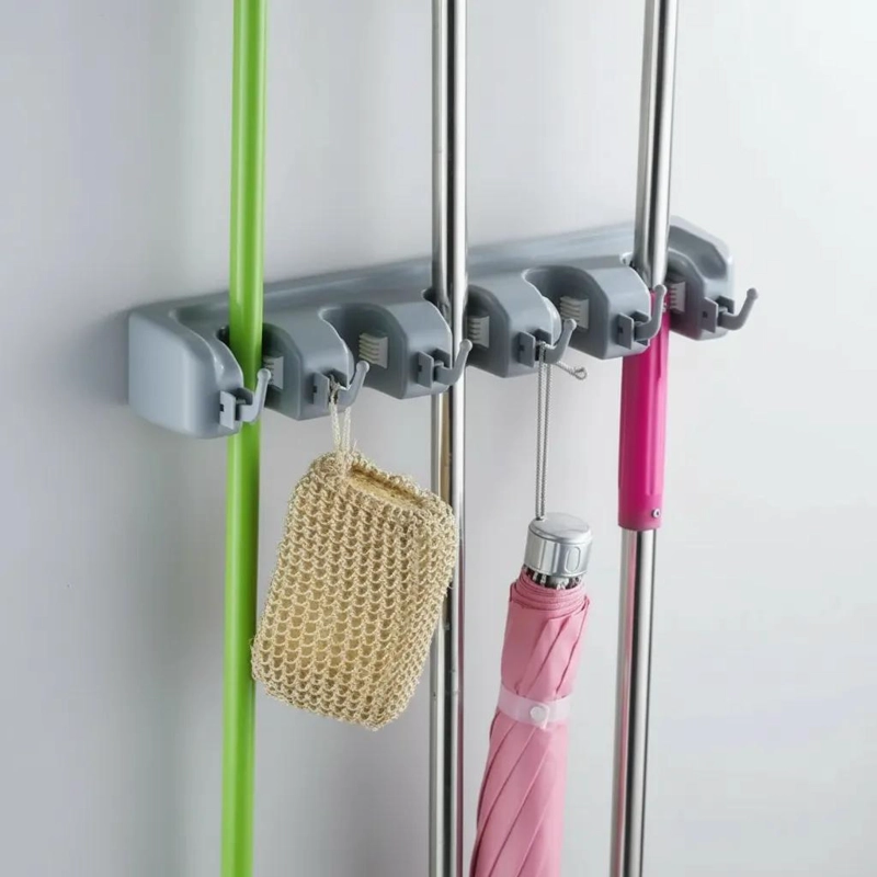 SOPORTE DE PARED MULTIUSOS PARA ESCOBAS Y TRAPEADORES - 3