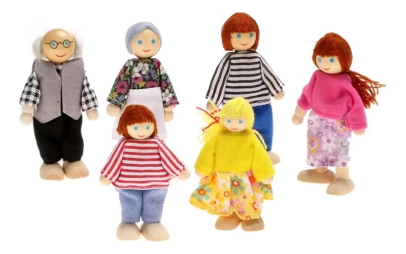 SET MINI FAMILIA DE MADERA PARA JUEGO SIMBOLICO INFANTIL - 1
