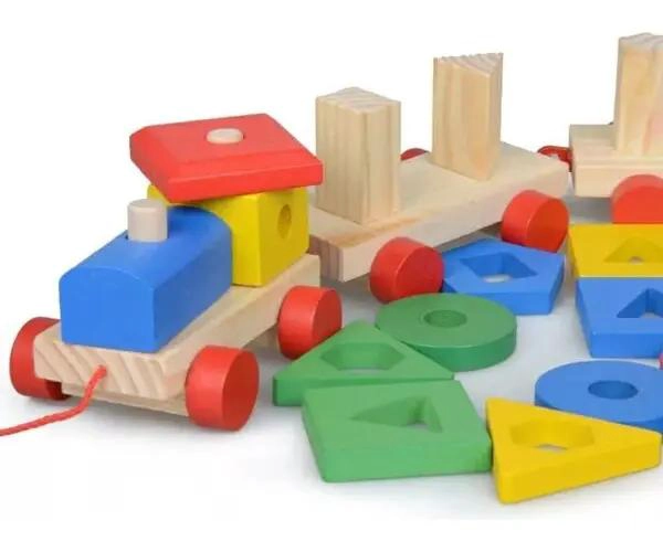 TREN DE MADERA CON PIEZAS GEOME TRICAS PARA NIÑOS - 3