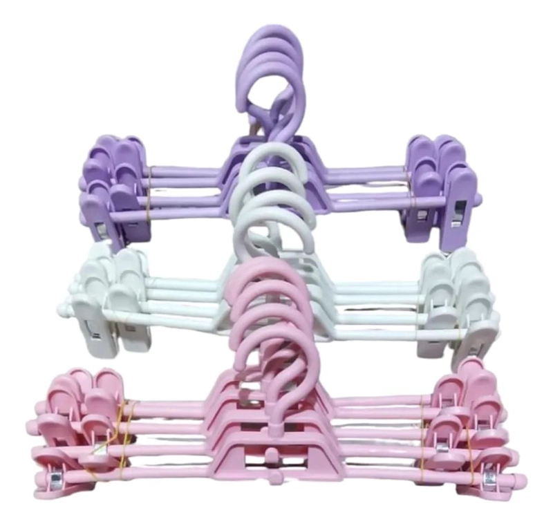 JUEGO DE 5 COLGADORES DE PLASTICO PARA ROPA INFANTIL 34 CM - 1