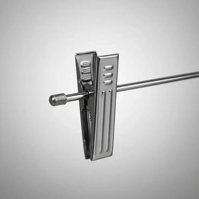 PACK DE 10 COLGADORES DE METAL CON PINZAS PARA PANTALONES - 2