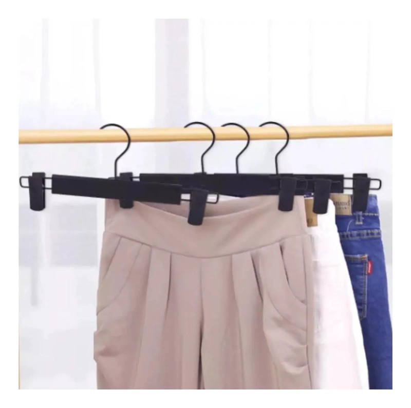 PACK DE 15 COLGADORES DE PANTALONES CON PINZAS EN COLOR NEGRO - 4