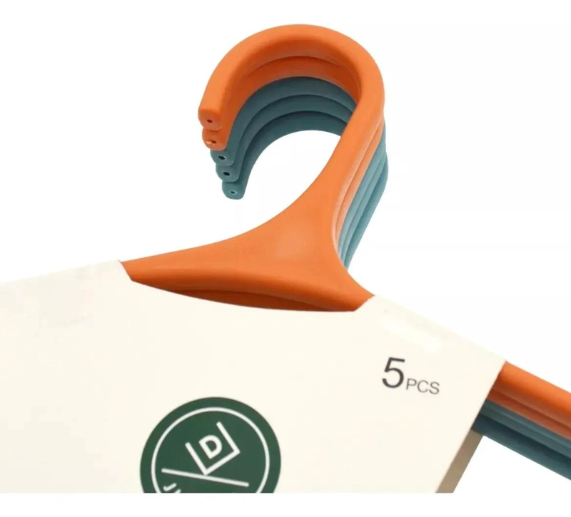 PACK DE 10 COLGADORES PLASTICOS RESISTENTES PARA ROPA - 3