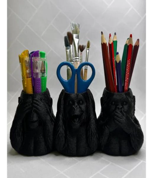 ORGANIZADOR DE LAPICES CON TRES COMPARTIMENTOS PARA ESCRITORIO - 2
