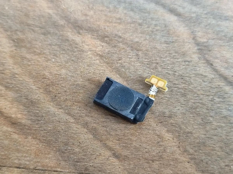 PARLANTE AURICULAR ORIGINAL PARA LLAMADAS DE SMARTPHONE - 2