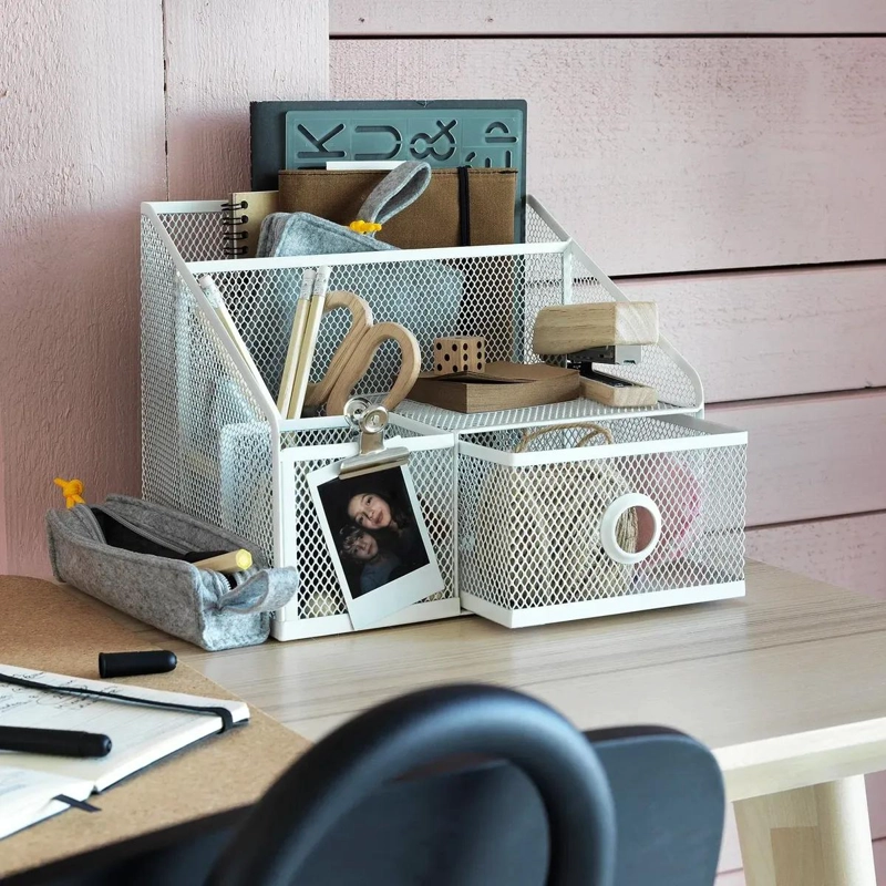 ORGANIZADOR DE ESCRITORIO METALICO BLANCO 25X20 CM CON PATAS - 4