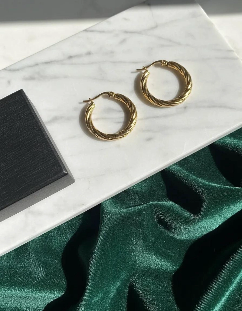 AROS ENTORCHADOS DE ORO 18K, DISEÑO MODERNO Y CLASICO - 8