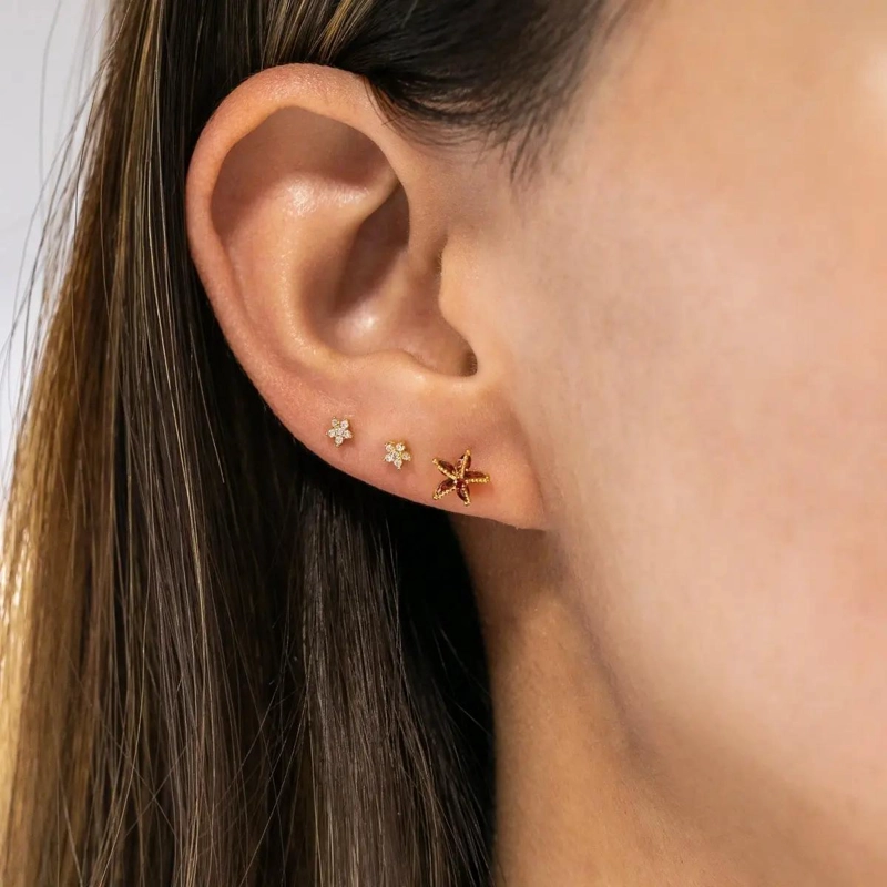AROS MINIMALISTAS ESTRELLA DE MAR BAÑO DE ORO 18K - 2