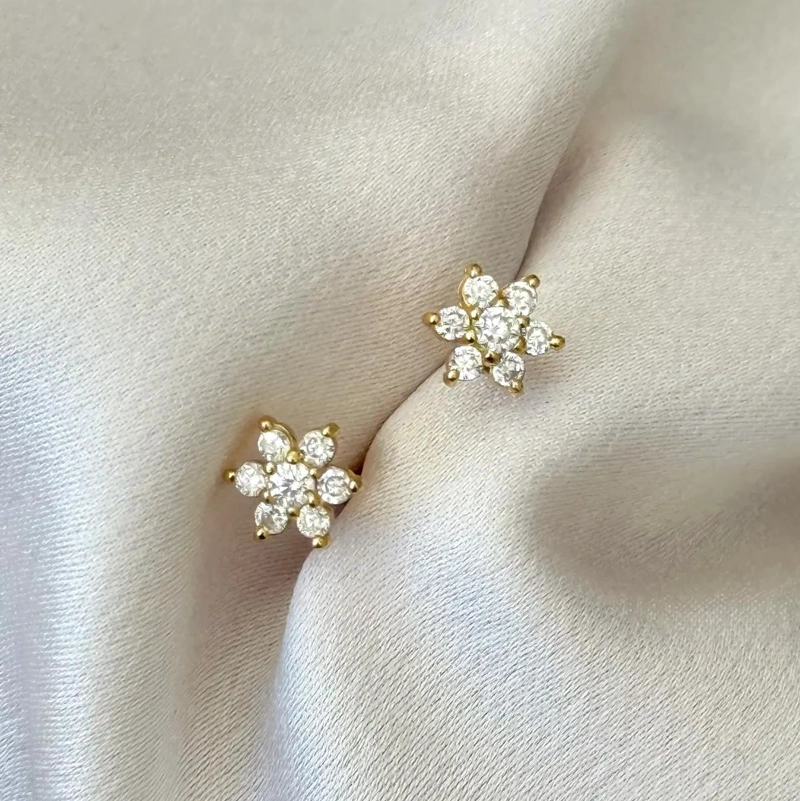 AROS DE FLORES PEQUEÑOS DE PLATA BAÑADA EN ORO DE 6 MM - 2