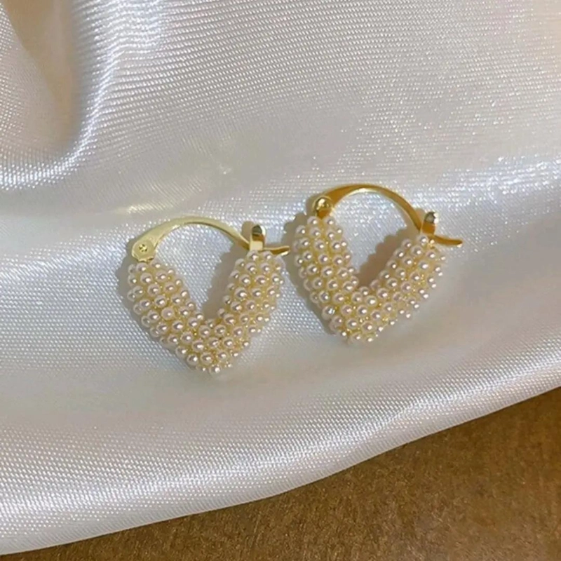 AROS DE CORAZON CON PERLAS ELEGANTES EN ORO 18K - 3