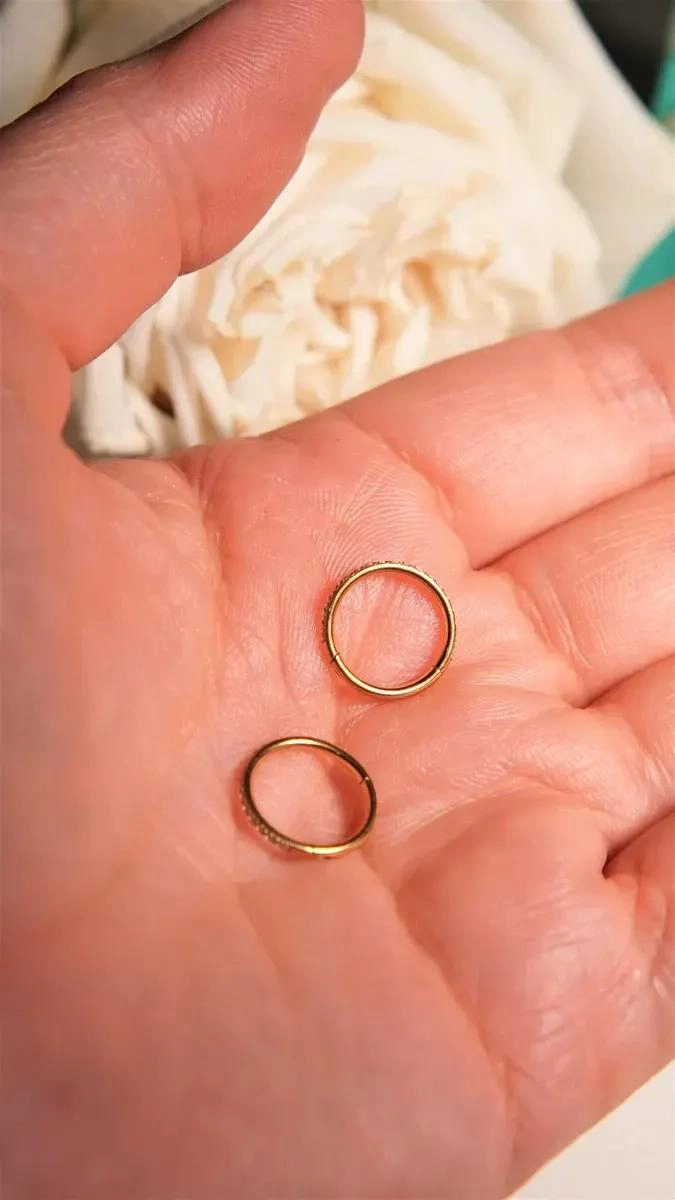 ARGOLLAS DE PIERCING DE TITANIO CON ZIRCONIA DORADA 10MM - 7