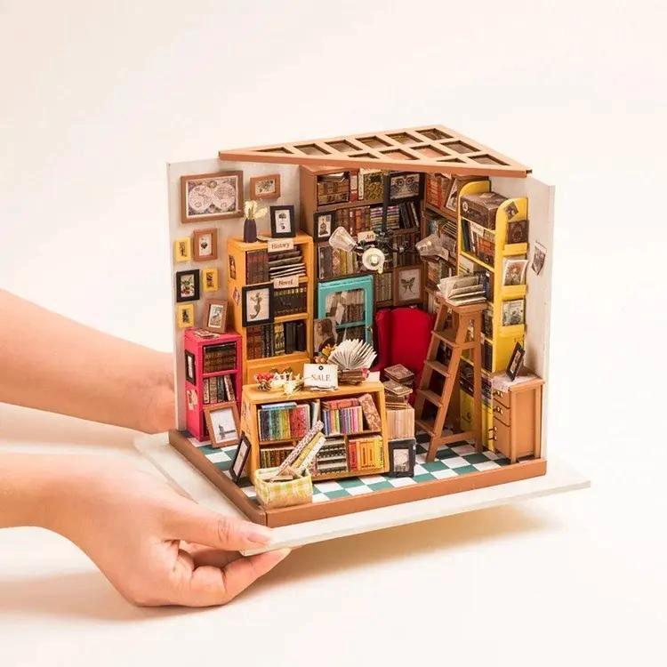 BIBLIOTECA MINIATURA SAM'S STUDY, PUZZLE 3D DETALLADO - 3
