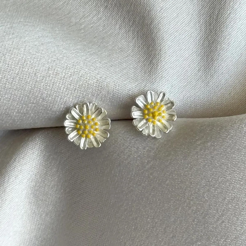 AROS FLOR MARGARITA EN PLATA 925 CON DISEÑO ELEGANTE - 1