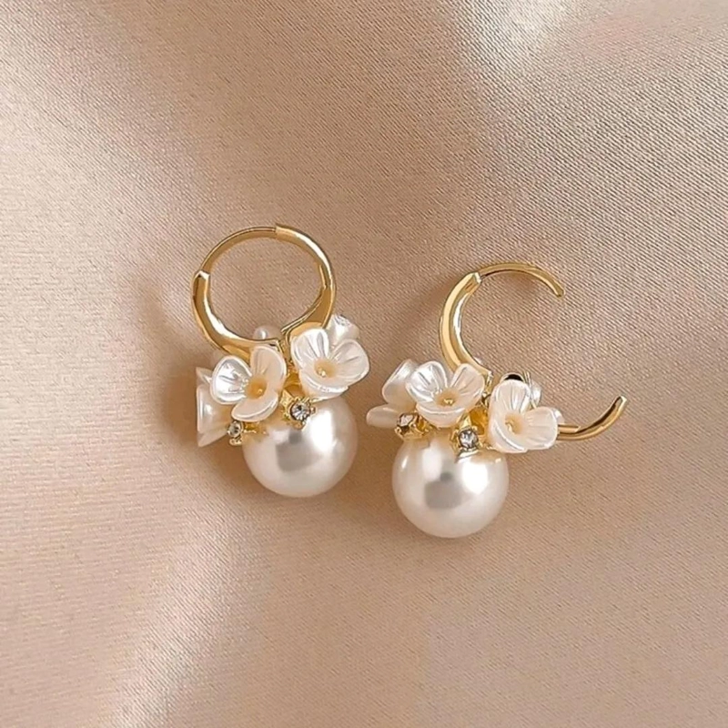 AROS ARGOLLA MAXI PERLA FLORES NACAR BAÑO ORO 18K - 2
