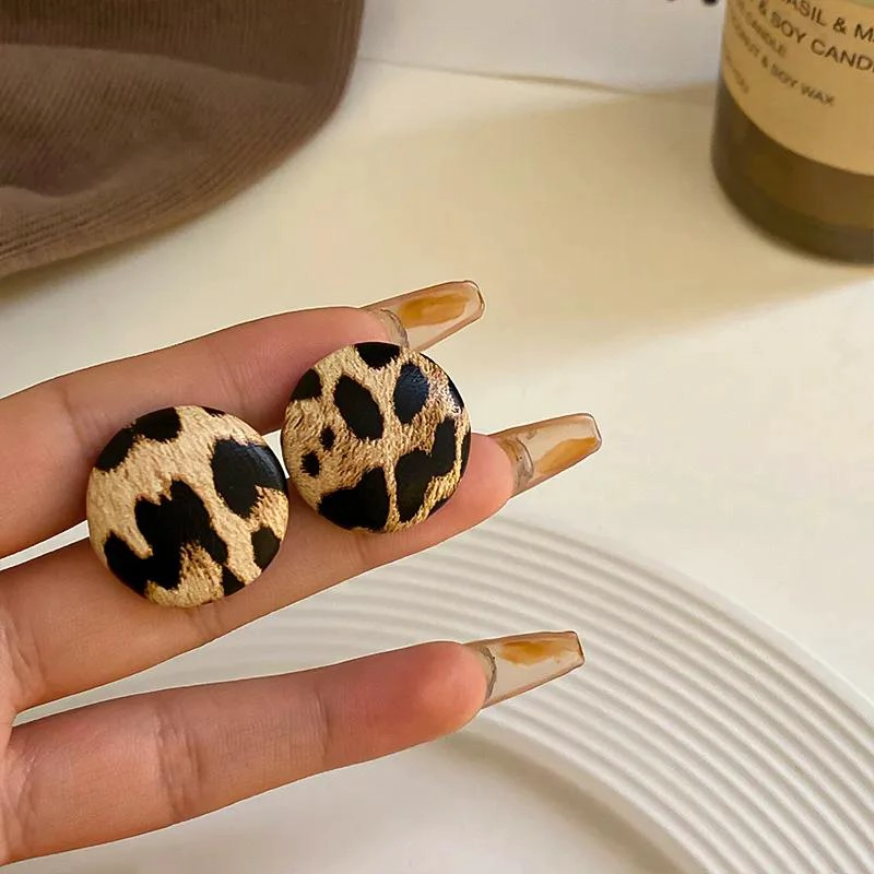 AROS DE FIESTA CON DISEÑO DE BOTONES ELEGANTES - 3