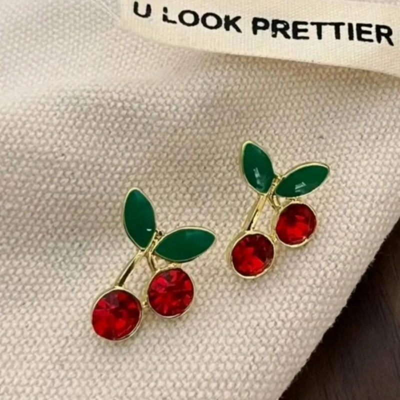 AROS ELEGANTES EN FORMA DE CEREZAS CON CIRCONES EN BAÑO DE ORO - 2