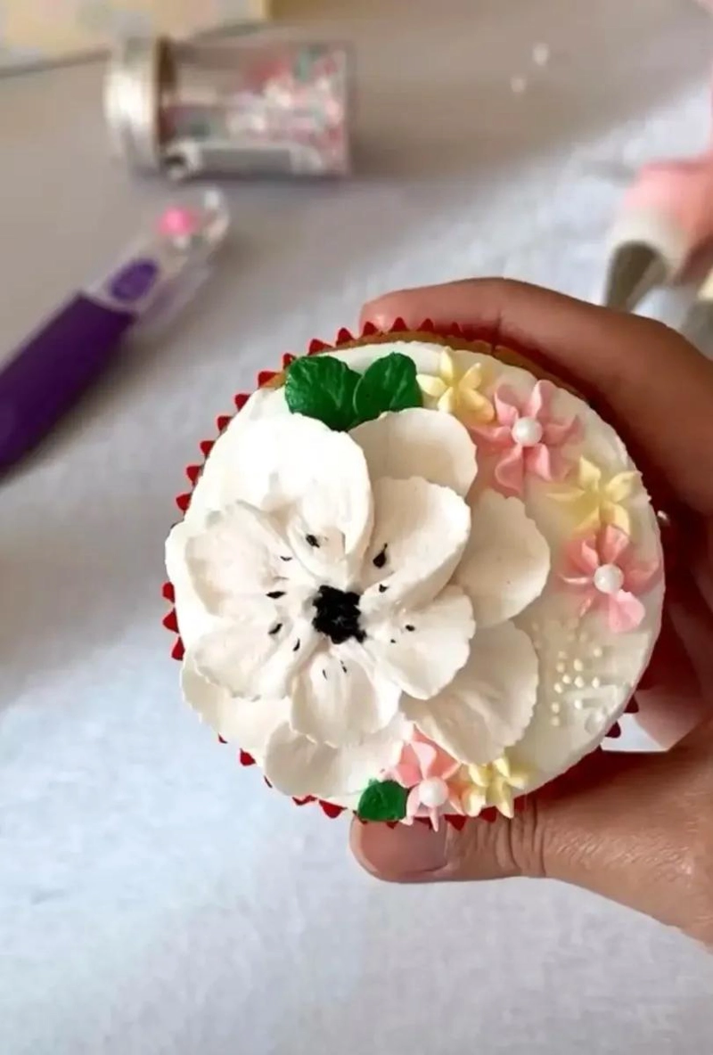 BOQUILLA PARA REPOSTERIA CON DISEÑO DE PE TALOS PARA FLORES EN ACERO INOXIDABLE - 4